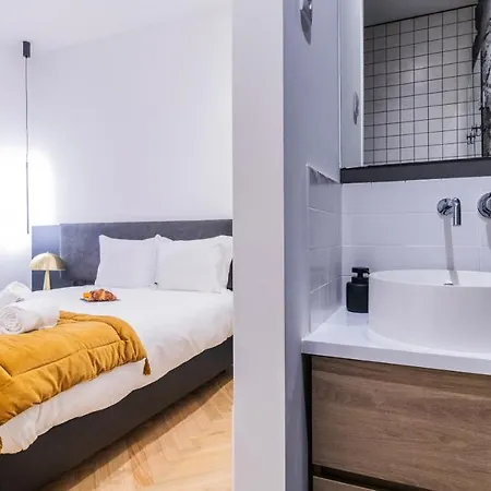 Apartment Luxury Oasis In Bonfim By Lovelystay